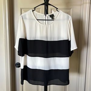 Black & cream shower sleeve blouse